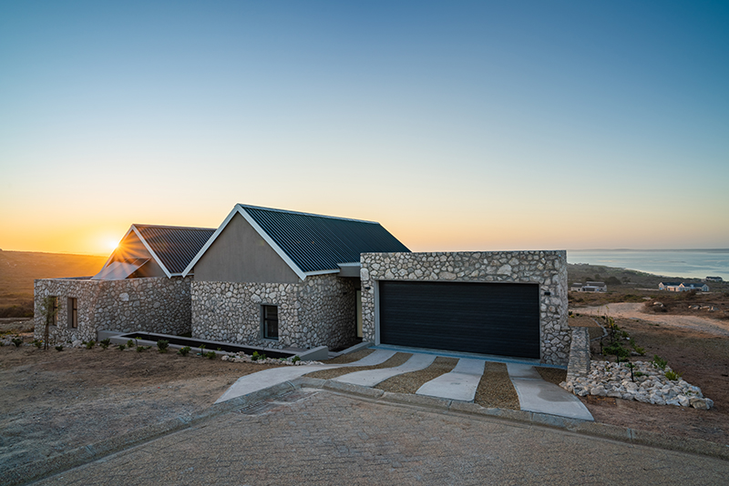 Villa Exterior (2)